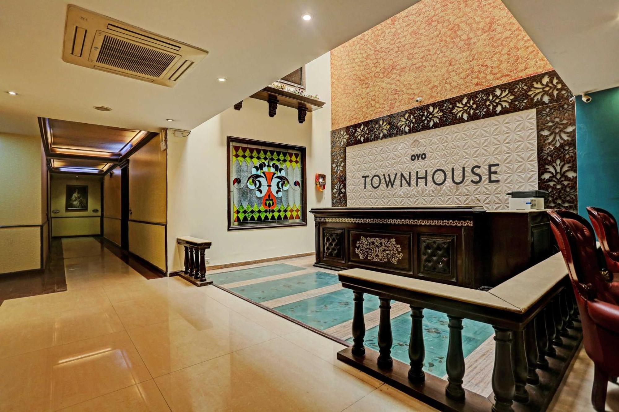 Townhouse The Royce New Friends Colony Hotel Nova Deli Exterior foto