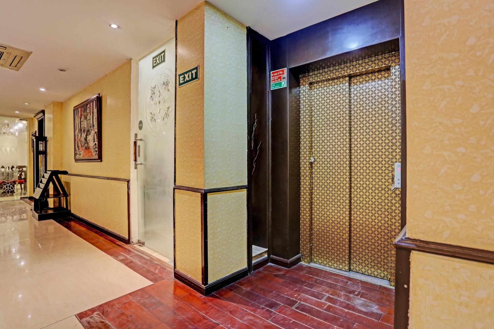 Townhouse The Royce New Friends Colony Hotel Nova Deli Exterior foto