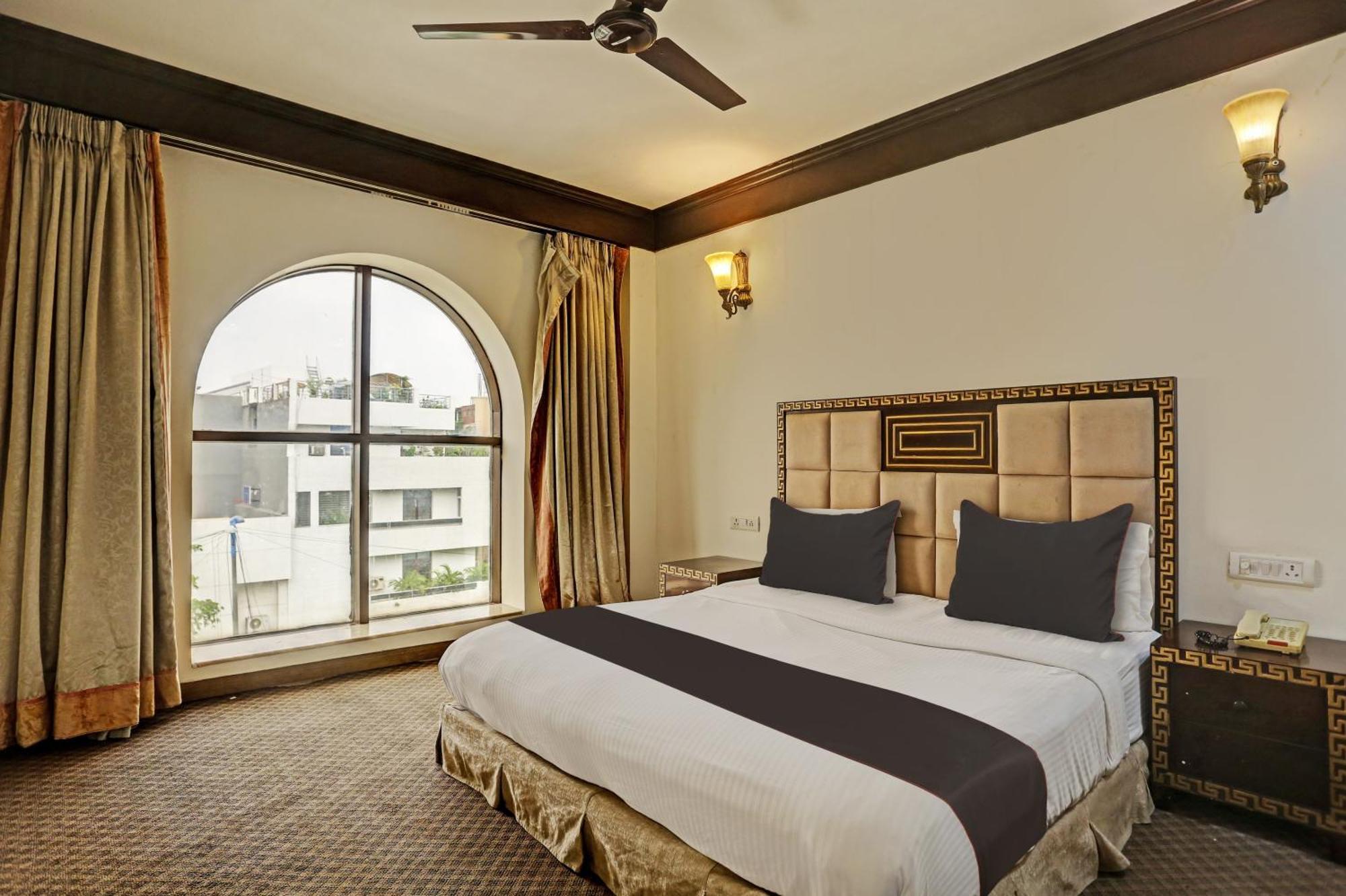 Townhouse The Royce New Friends Colony Hotel Nova Deli Exterior foto
